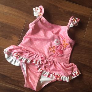 18m swimsuit. Ruffle and embroidered detail